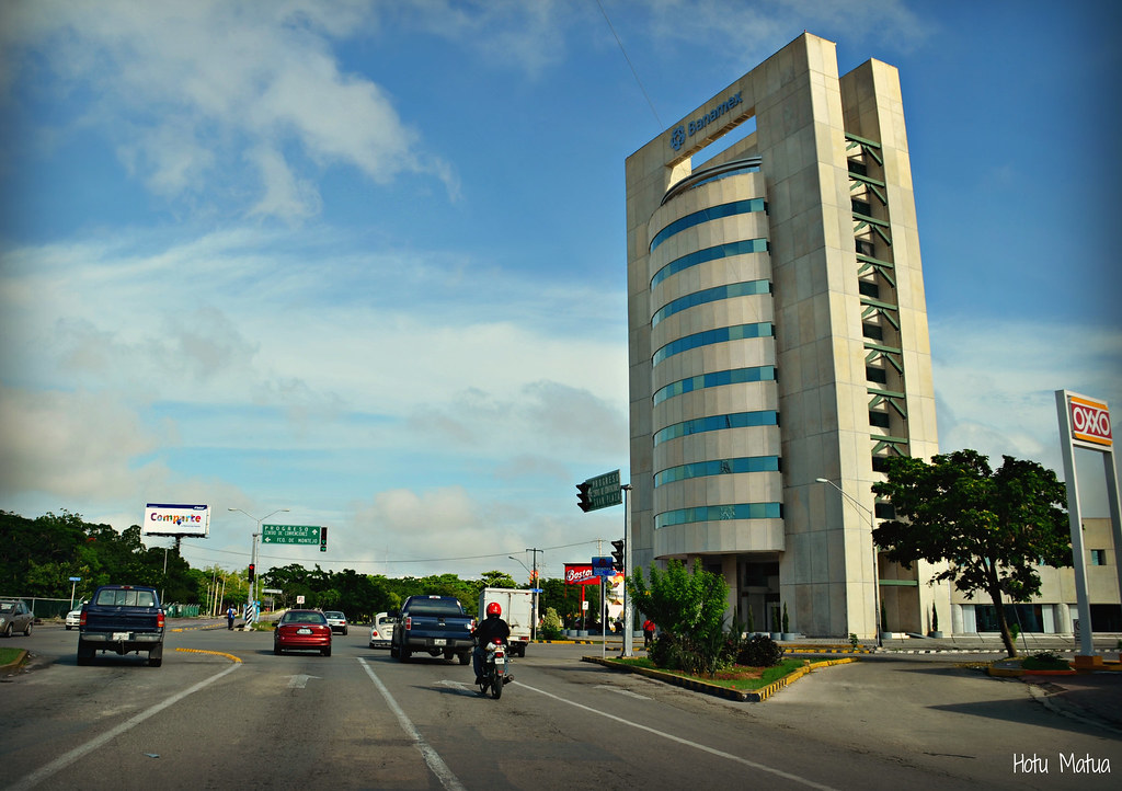 Edificio Banamex en Mérida | Av. Prolongación Montejo en el … | Flickr