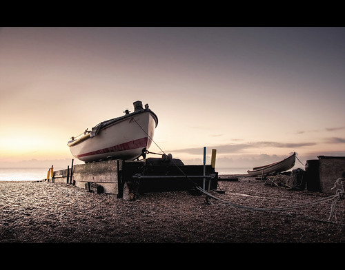 pink beach sunrise canon gold boat town seaside fishing shingle pebbles coastal hdr photomatix tonemapped 60d 1585mm