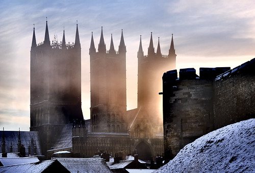 uk winter castle sunrise dawn cathedral lincoln