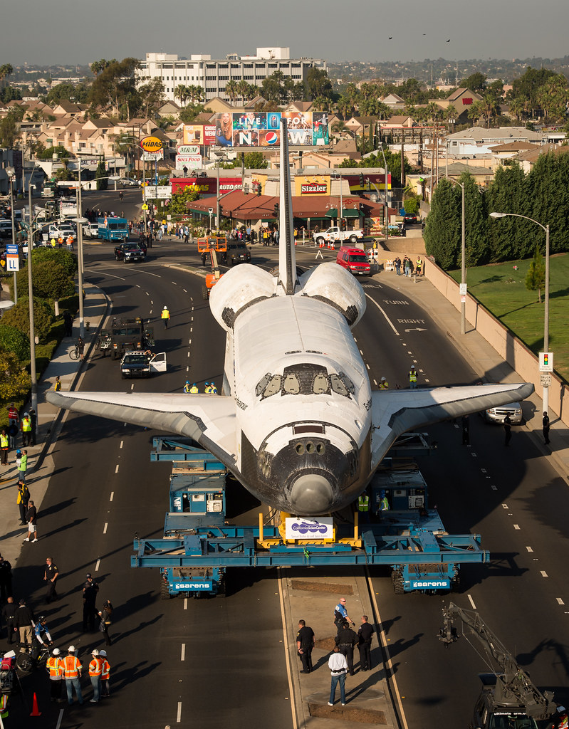 Space Shuttle Endeavour Move (201210130007HQ)