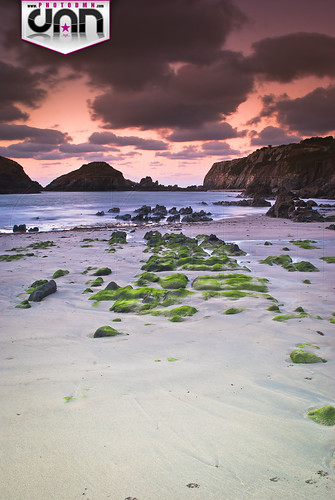 ATARDECER EN PORCÍA (Playa de Porcía, El Franco, Asturias 2012) by Damián Iglesias Pérez | PHOTODMN.com, Atardecer en la preciosa playa del concejo occidental de El Franco en Asturias.

Utilizados filtros 