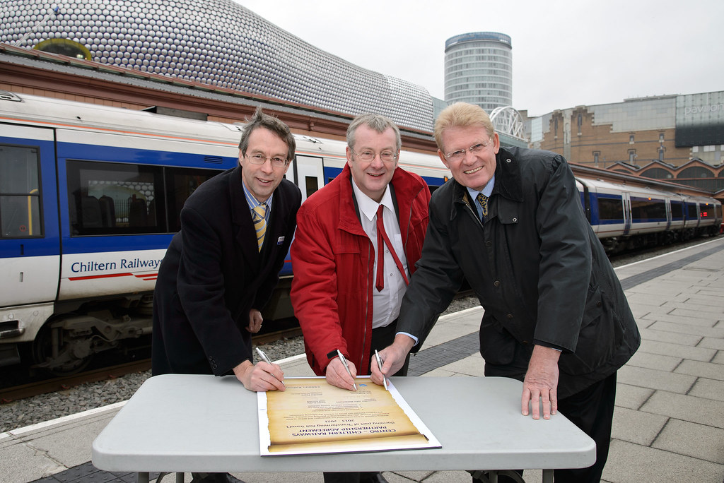 Centro and Chiltern Railways Partnership Agreement Signing