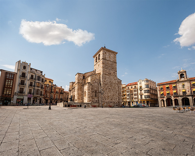 Main square – Plaza Mayor de Zamora (Spain)