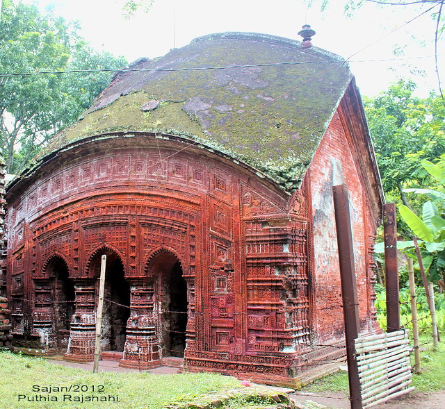 Small (Annik) Temple (c.1823-AD) behid Gobinda Temple, Puthia, Rajshahi