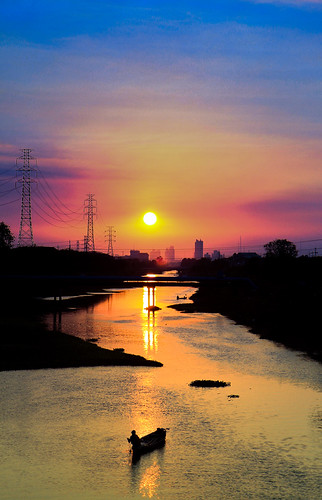 surabaya sunset by rolando eduard,
