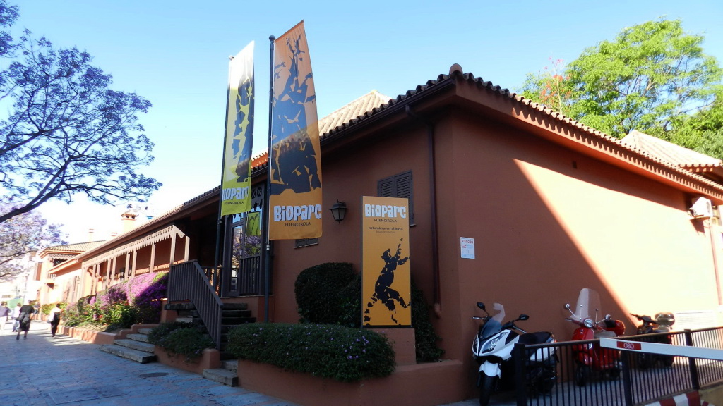 Edificio de entrada Bioparc Zoo Fuengirola Malaga 01