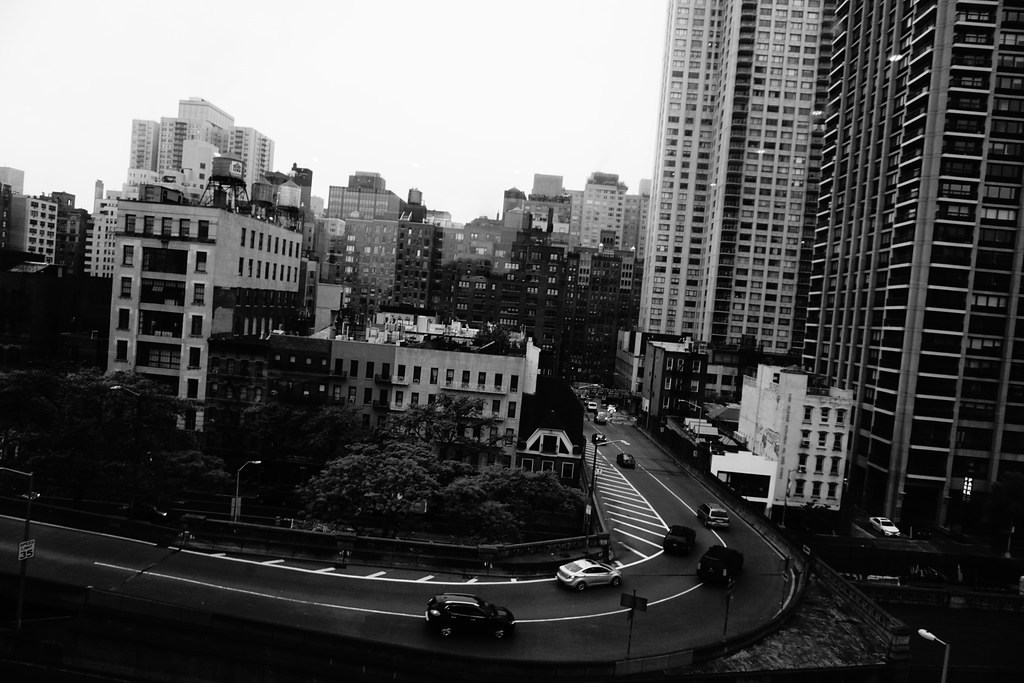 Roosevelt Island Tramway, New York City, Black and White