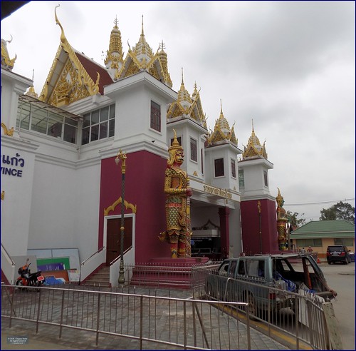 asia seasia asean thailand thai ราชอาณาจักรไทย construction building architecture statue fence border canadagood 2018 thisdecade color colour