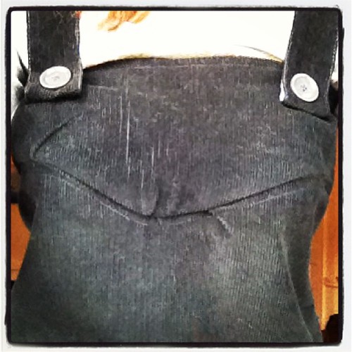 Close up of slightly wonky bodice! | by MiniandMerky (of Tybalt: King of Cats)