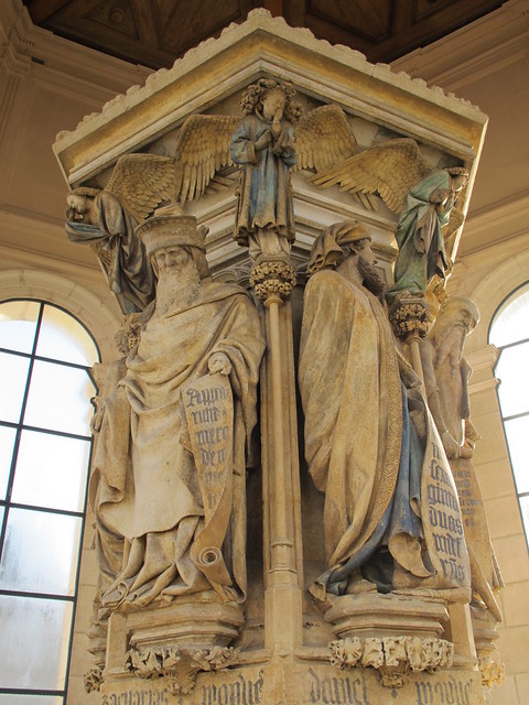 Puits de Moïse (1395-1405), sculptures de Claus Sluter  assisté de son neveu, Claus de Werve - Chartreuse de Champmol, Dijon (21)