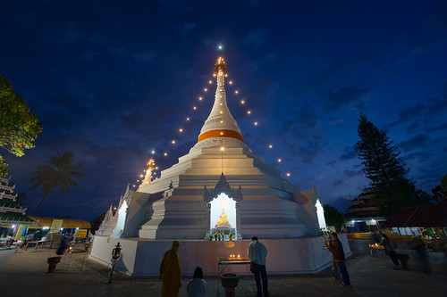 light sky people cloud mountain tree nature sunrise thailand temple monk maehongson totallythailand