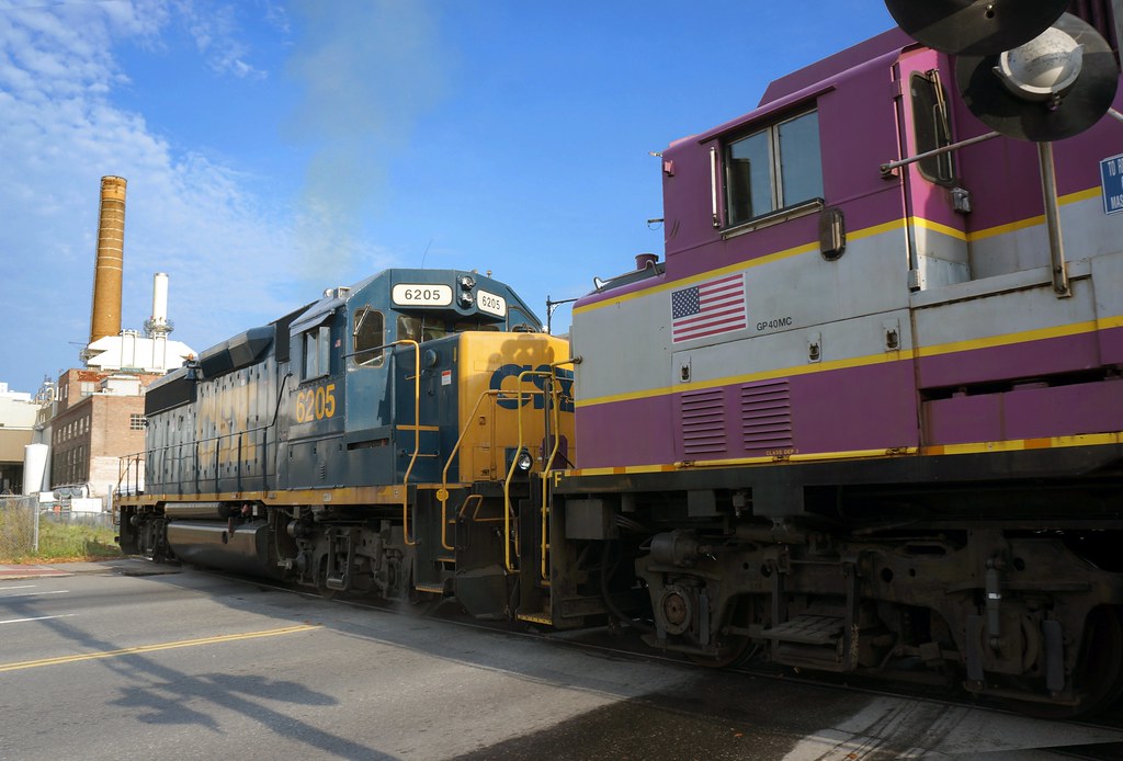 CSX with an MBTA locomotive, on the Grand Junction Branch | Flickr