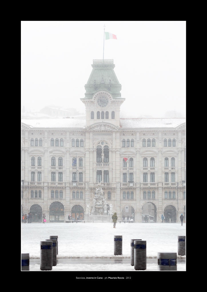 Neve in Piazza Unita | Trieste, inverno 2012 | Maurizio Roccia | Flickr