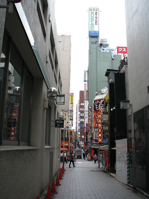 Shinjuku 新宿 - Kabukichou 歌舞伎町 Street 通り