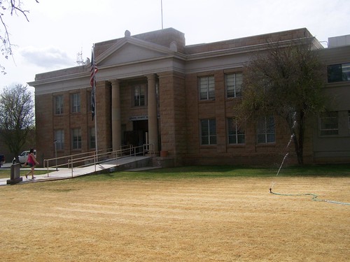 arizona flag courthouse courthouses saintjohns us180 countycourthouse us191 apachecounty usccazapache