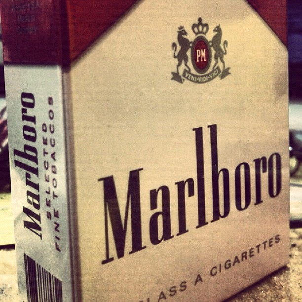#Smoking #Is #Bad #Quit #Now #Health #Live #Free #Or #Will #Die #Cancer #Illness #ill #Advice #Marlboro #Cigarettes #red #white #q8instgram #q8