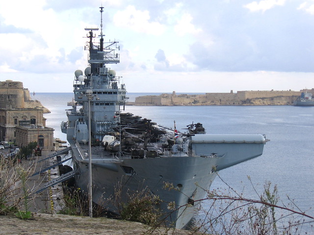 HMS Illustrious 21.11.2012