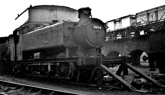 Railways - 9464 at Gloucester (Horton Road) shed, 85B