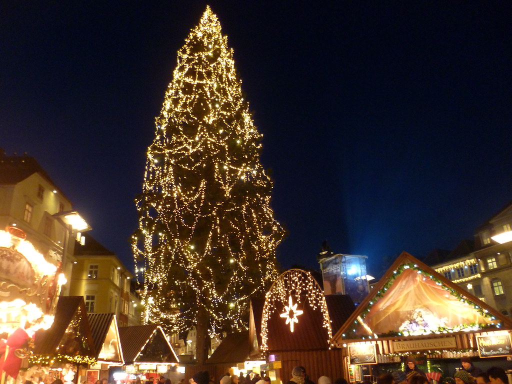 Natale In Austria.Graz Styria State Of Austria Hauptplatz Weihnachtsmar Flickr