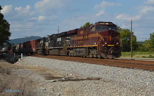 NS 8102 Pennsylvania Heritage Unit leads NS Train 102 in Anniston, AL