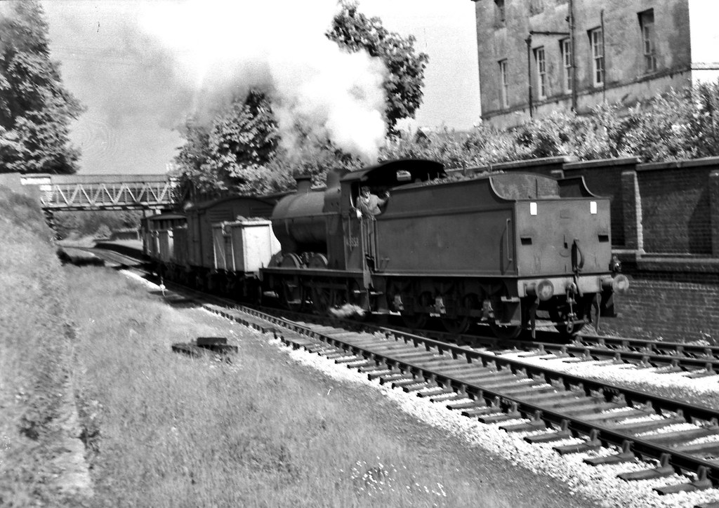 43853 at Dudbridge Junction | LMS 4F 0-6-0 No, 43853 in 1963… | Flickr