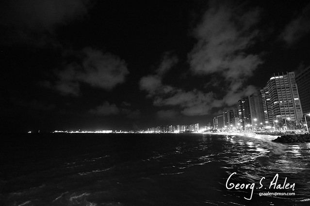 Fortaleza by night