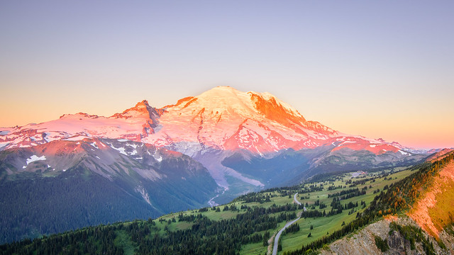 Mount Rainier at sunrise from Dege Peak