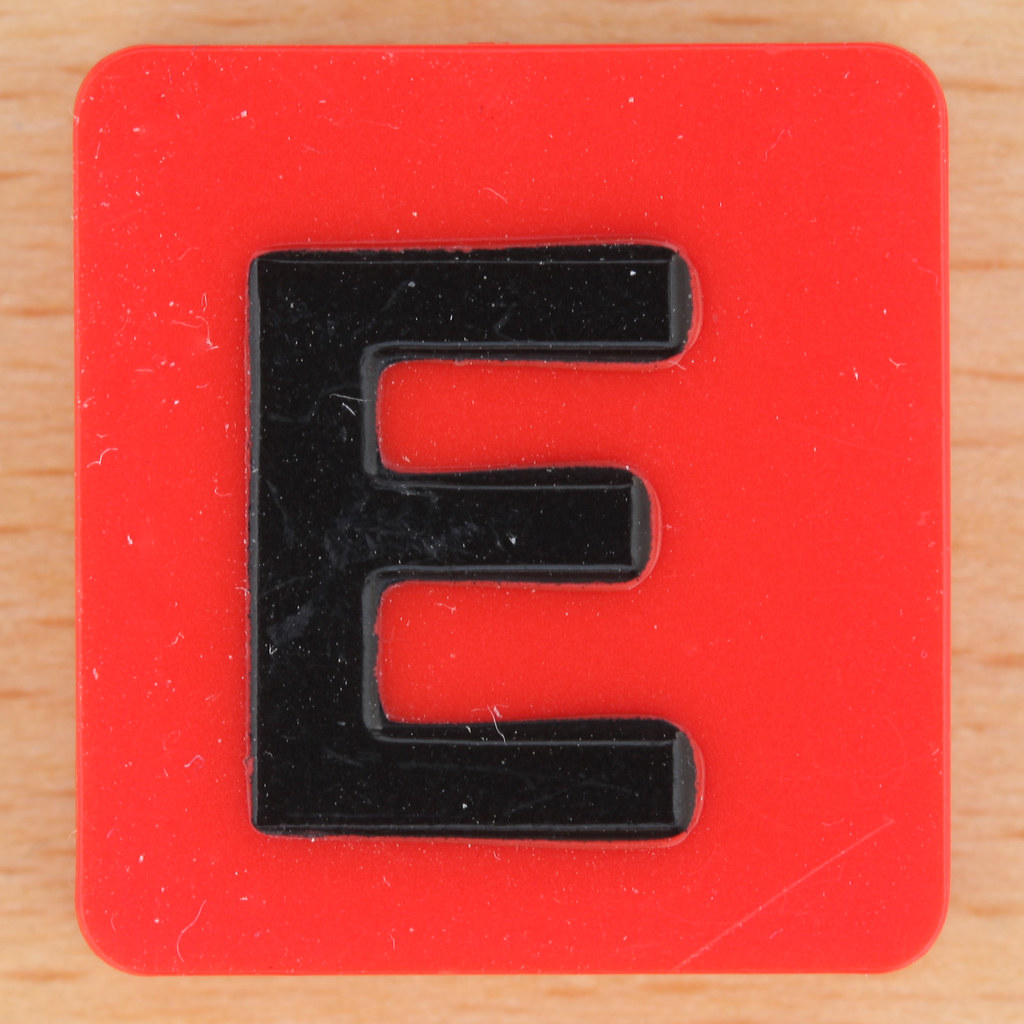 Scrabble Rebus letter E