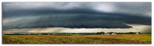 sky panorama storm weather clouds canon landscape illinois scary structure thunderstorm stormclouds severe outflow supercell inflow shelfcloud 60d hpsupercell illinoisthunderstorms