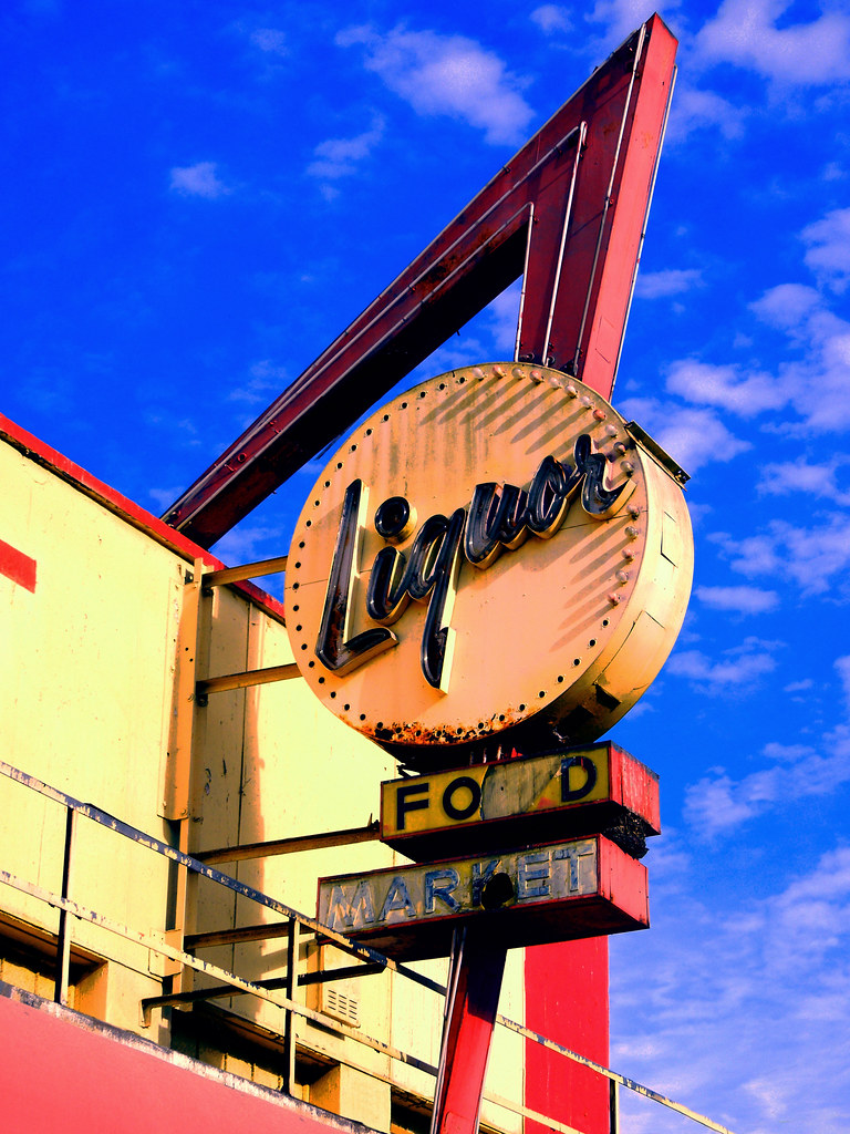 Ben's Market | I don't know if it's the design of the sign, … | Flickr