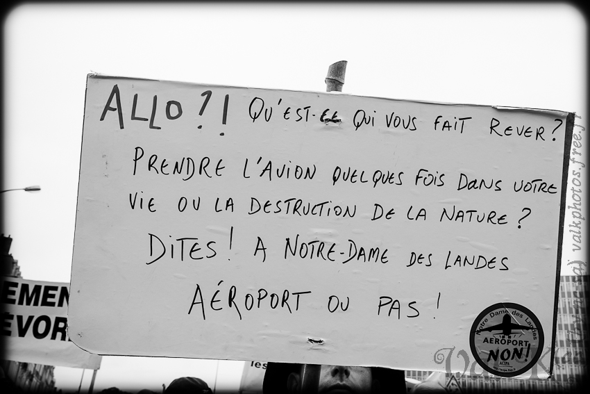 20121020_002_Nantes_manifestation_aeroport-NDDL_W_par_Val-K