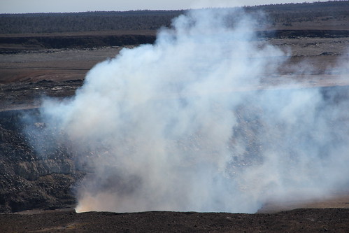 usa island volcano hawaii big smoke volcanic mlk erupting vog kahunapulej kahunapule