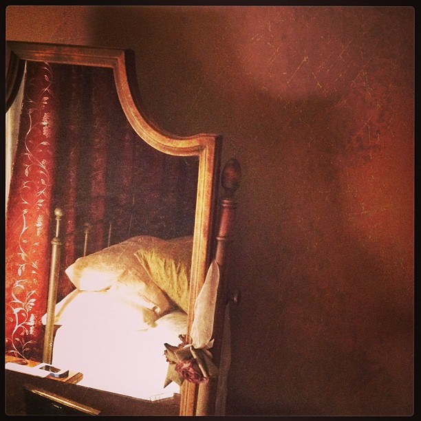 Jan 4 - shadows {my dresser mirror} #photoaday