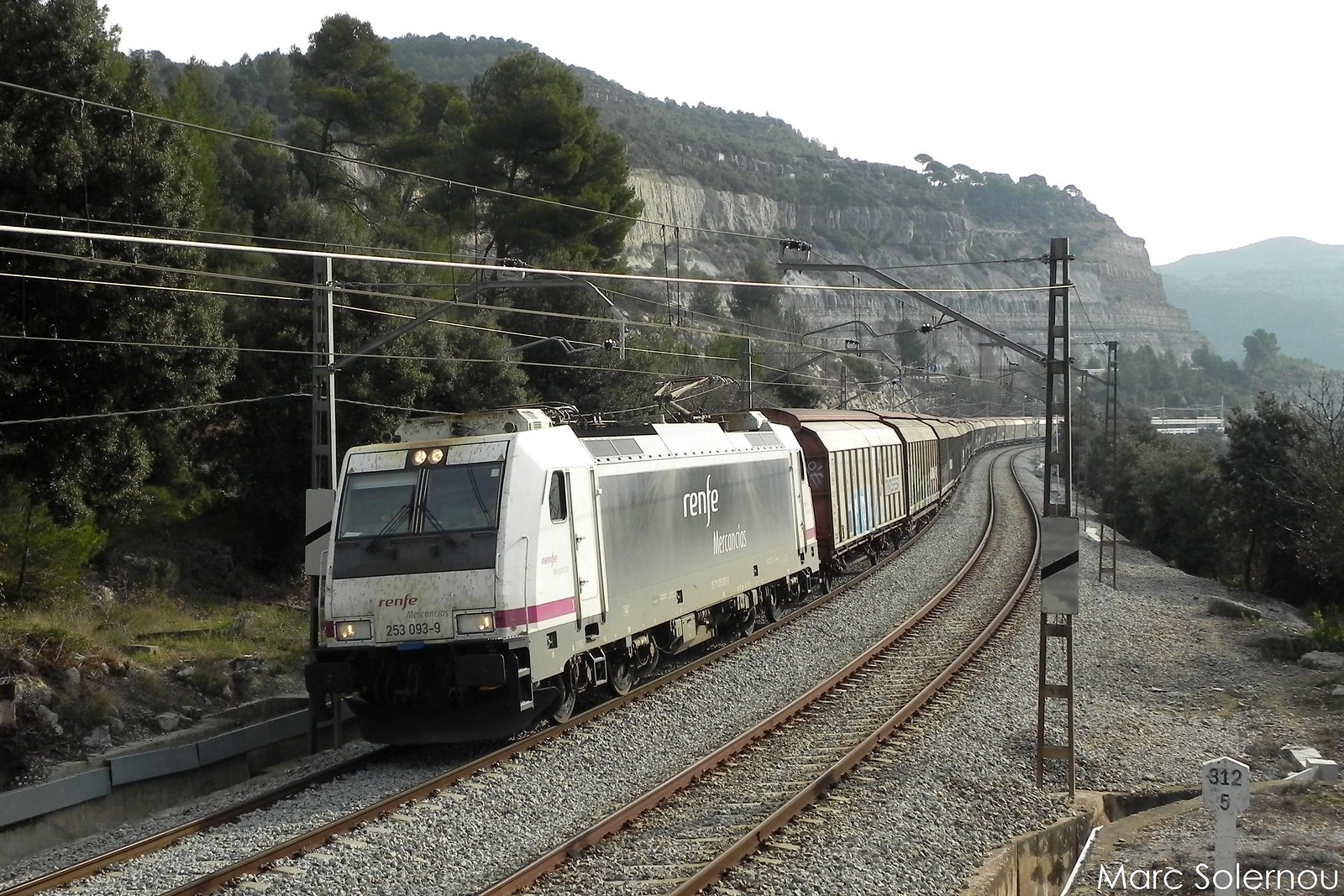 RENFE 253-093 - Castellbell i el Vilar 30/01/2013