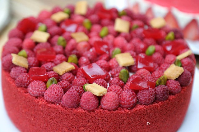 🍰🍨✨ Raspberry Cake  🍰🍨✨