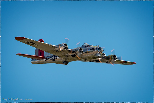 Boeing B-17G Flying Fortress, Boeing B-17G Flying-Fortress, 48543