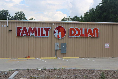 family dollar familydollar dollarstore retail