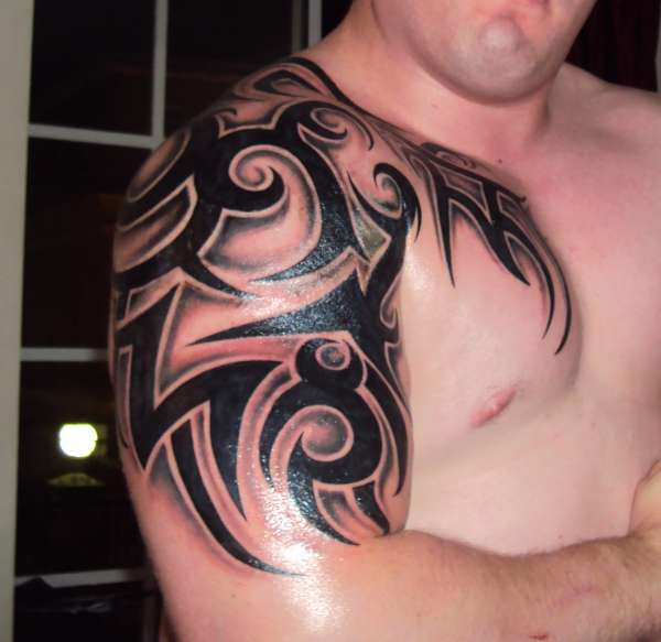 UPDATED 40 Tribal Shoulder Tattoos