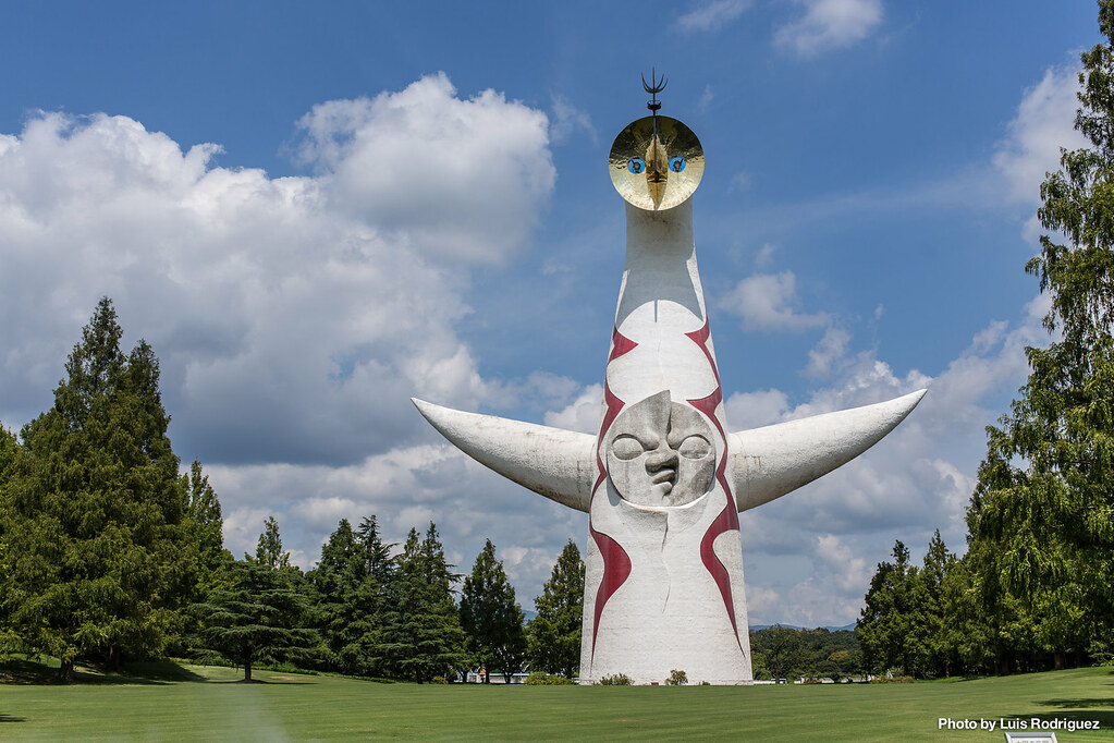 La Torre del Sol en el Parque de la Expo 70 al norte de Osaka