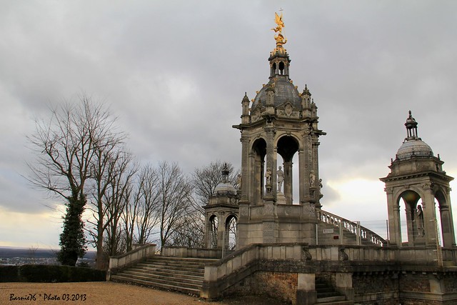 Monument Commémoratif de  Jeanne d'Arc : 1892 .