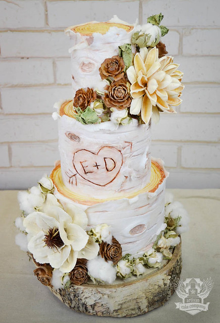 rustic_birch_log_wedding_cake