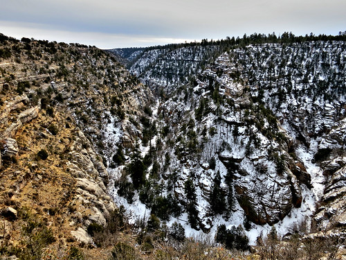 arizona usa snow monument landscape unitedstates canyon national flagstaff walnutcanyon 2012 canonpowershots100 riseofthephoenix