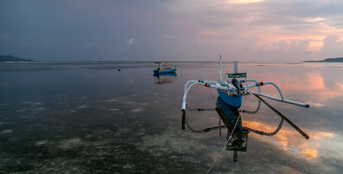 giliair gili indonesia bali lombok sunset zonsondergang sea zee boat vissersboot boot reflection