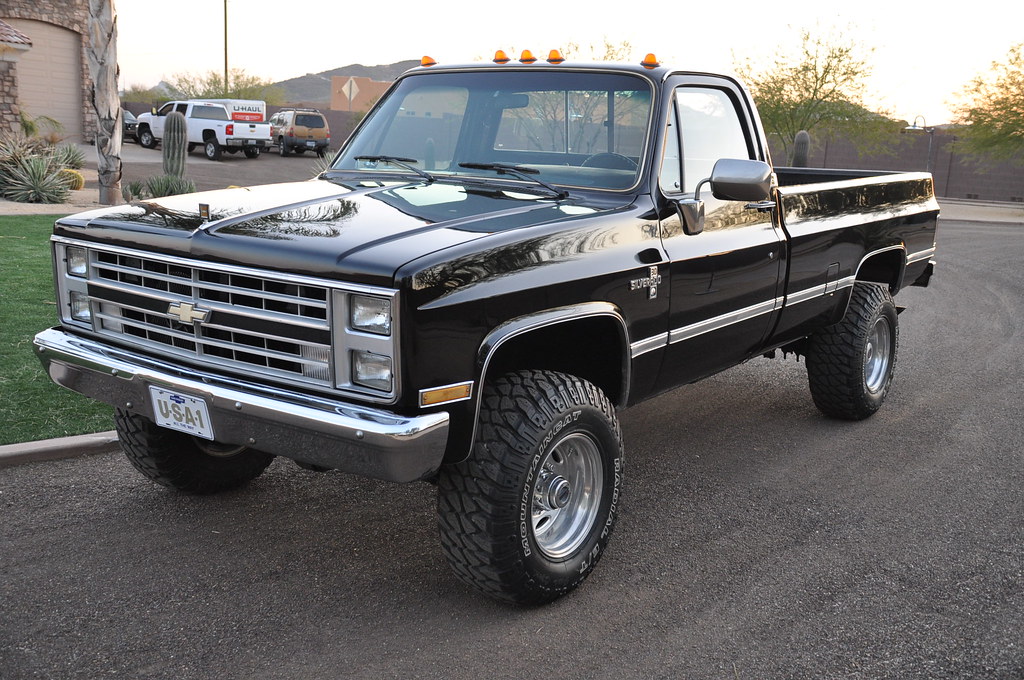 1986 Chevy K30 454 4wd Blk (55) .