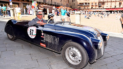 Passaggio da Piazza del campo delle Auto Storiche del Gran Premio Nuvolari 2016