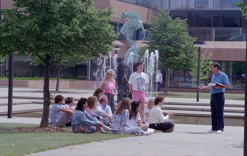 2012 Digital Photos - Campus Facilities - Historic - 1990 Scanned Images - 900915-D-05