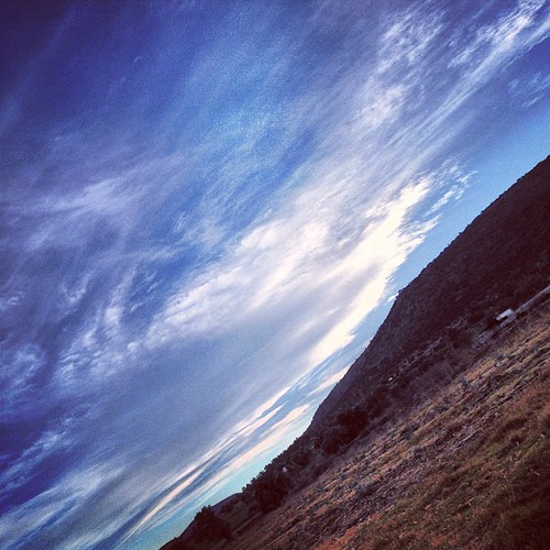 #landscape #sky #sunset #sierra #clouds #cloudy #hill #countryside #field #picoftheday #photooftheday #bestotheday #webstagram #instagood #instacool #instapic #instagood #instagram #instadaily #instag by arqespacio123, square squareformat hudson iphoneography instagramapp uploaded:by=instagram foursquare:venue=4db435a