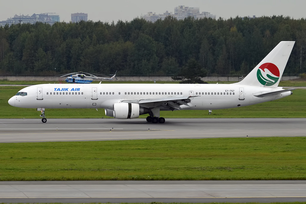 Tajik Air, EY-757, Boeing 757-231