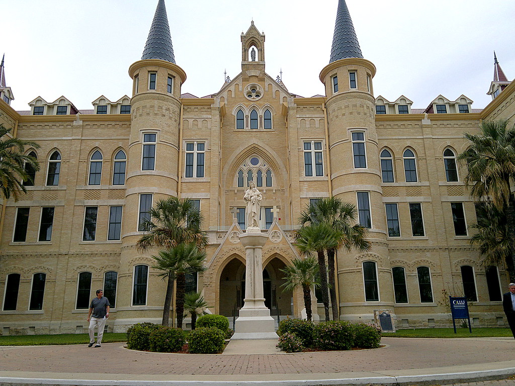 OLLU, San Antonio, TX | Our Lady of the Lake University entr… | Flickr