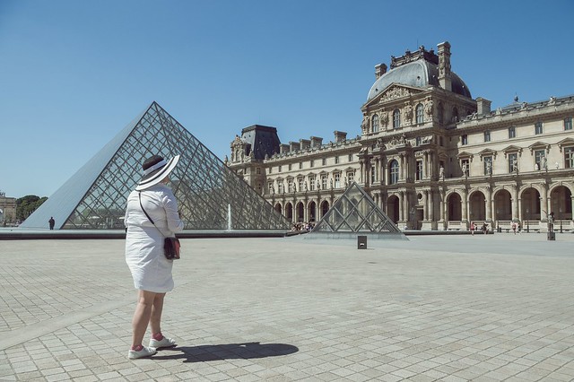 Lady and Louvre